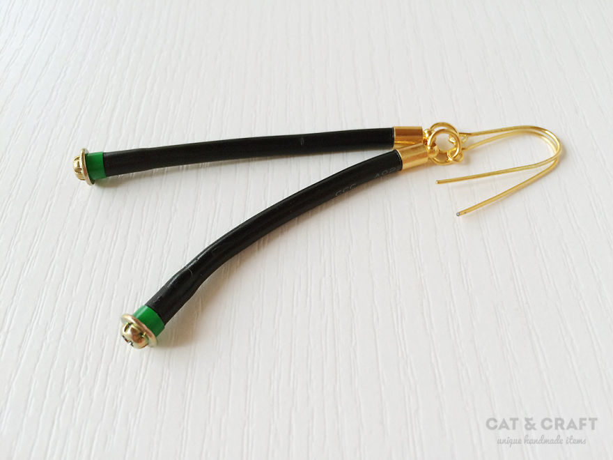 I Make Unique Geeky Jewelry Out Of Recycled Computers (10 Pics)