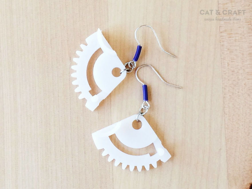 I Make Unique Geeky Jewelry Out Of Recycled Computers (10 Pics)