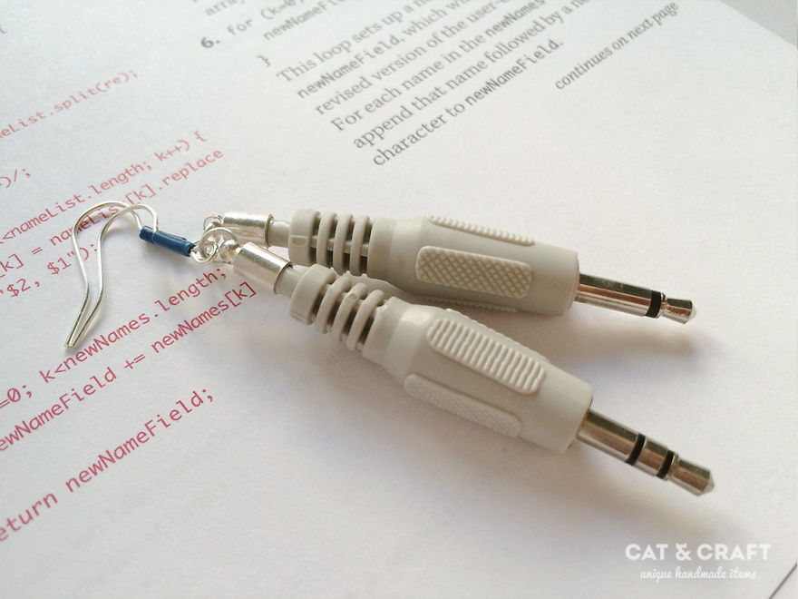 I Make Unique Geeky Jewelry Out Of Recycled Computers (10 Pics)