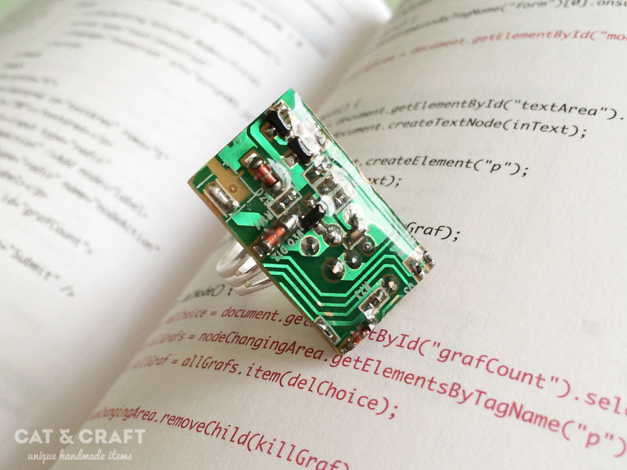 I Make Unique Geeky Jewelry Out Of Recycled Computers (10 Pics)