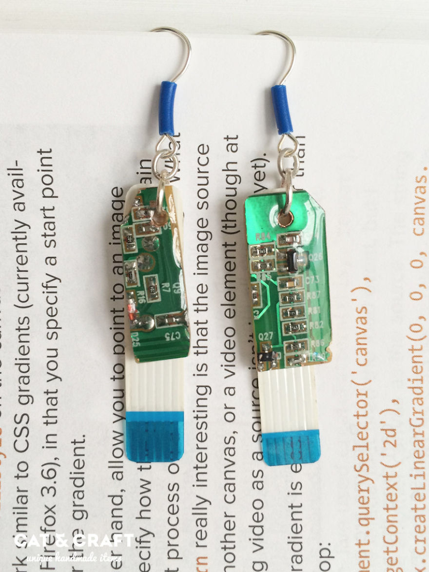 I Make Unique Geeky Jewelry Out Of Recycled Computers (10 Pics)