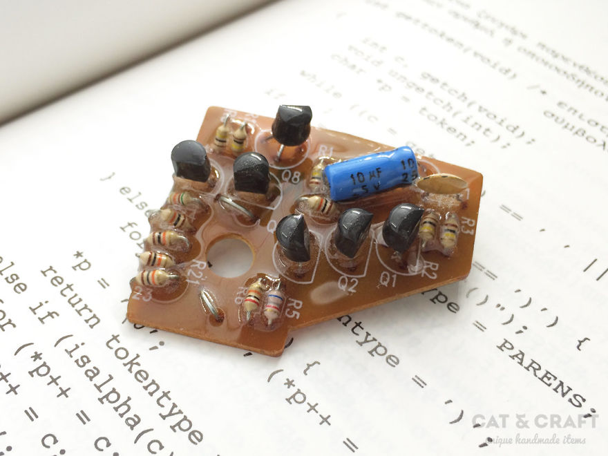 I Make Unique Geeky Jewelry Out Of Recycled Computers (10 Pics)