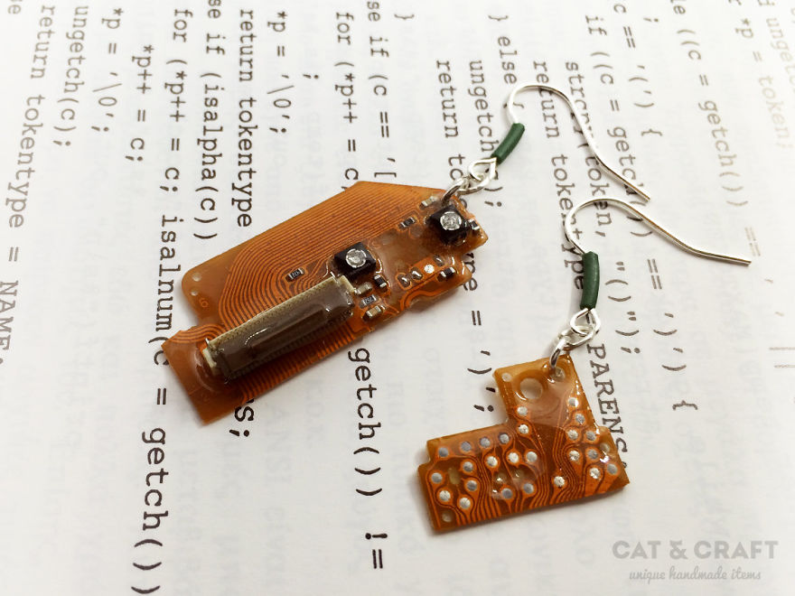 I Make Unique Geeky Jewelry Out Of Recycled Computers (10 Pics)