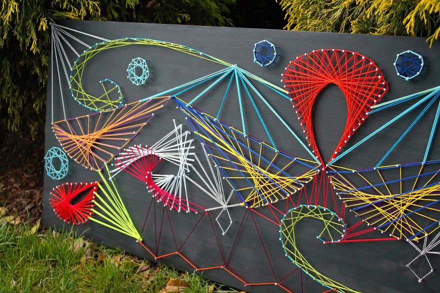 I Tried Abstract Geometrical String Art And The Result Is Slightly Hypnotic