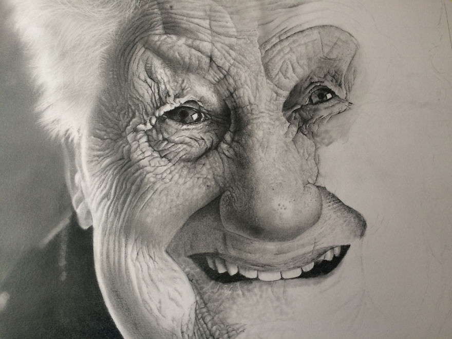 Belgian Artist Drew An Incredible Portrait Of An Elder Lady Belgian Artist Drew An Incredible Portrait Of An Elder Lady