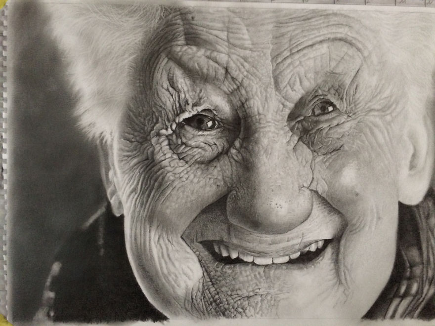 Belgian Artist Drew An Incredible Portrait Of An Elder Lady