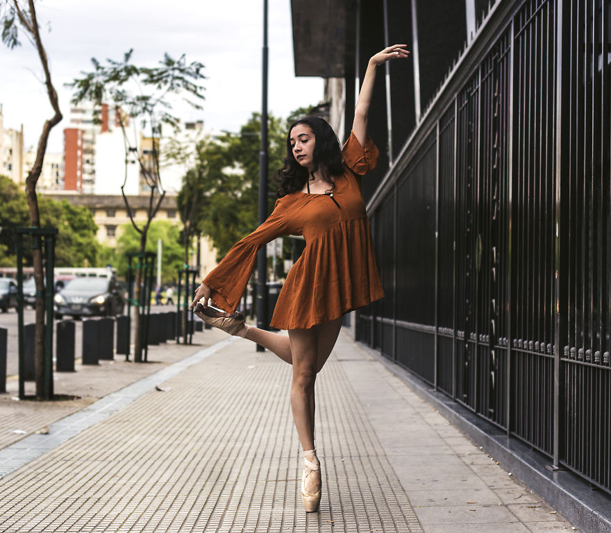 Best Friends Get Together For A Photoshoot