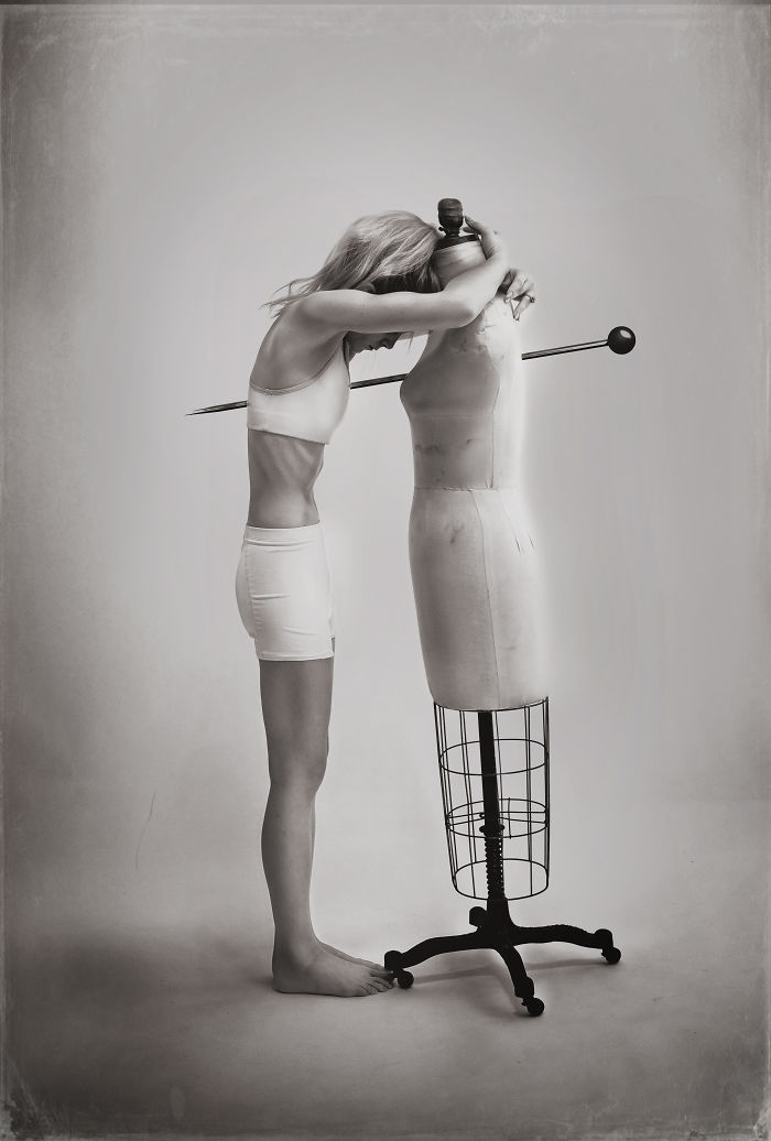 I Contracted Spinal Viral Meningitis After A Photoshoot In A Swamp, And This Art Series Capture My Battle Against It (NSFW) I Contracted Spinal Viral Meningitis After A Photoshoot In A Swamp, And This Art Series Capture My Battle Against It (NSFW)