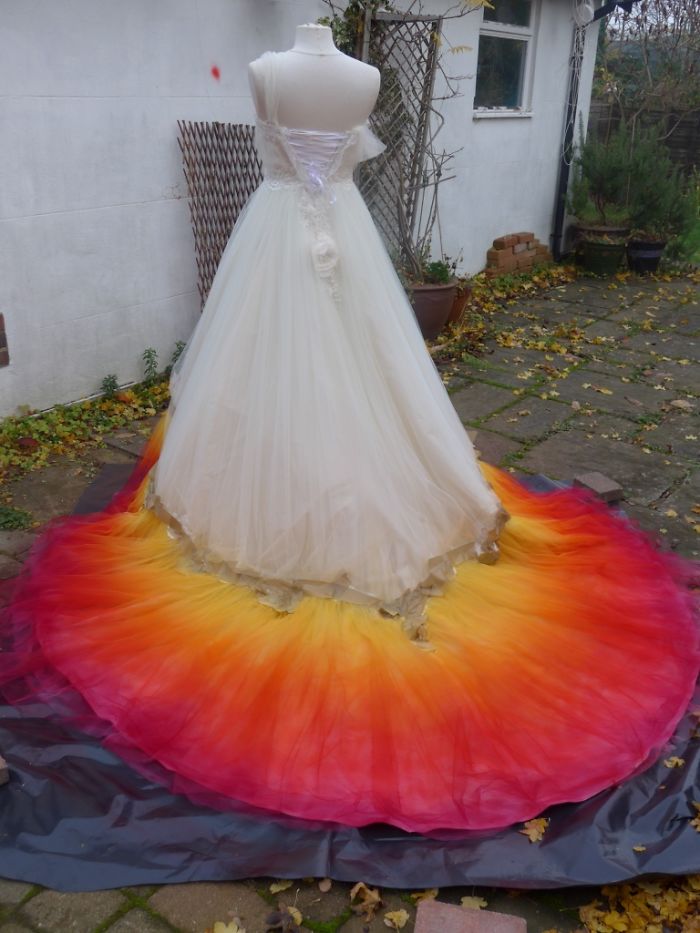 We Spent 61 Hours To Create This Incredible Dipdye Wedding Dress