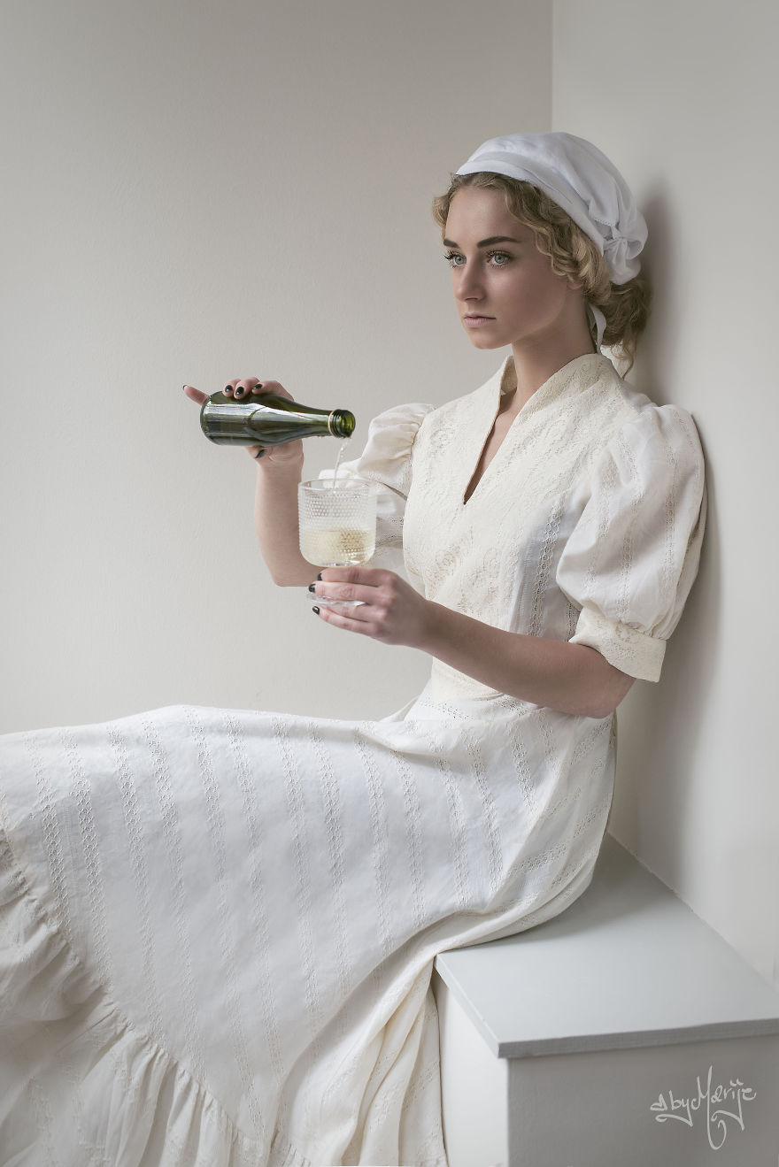 Old Style, New Vibe: I Created Old Fashioned Photos And Added Modern Elements