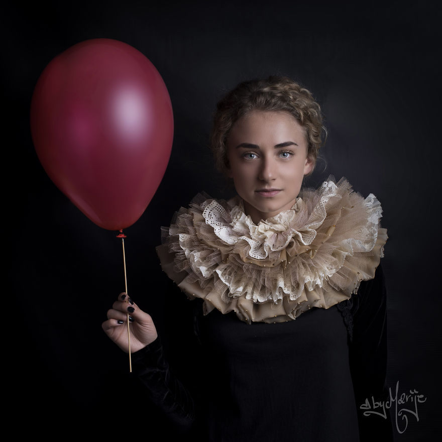 Old Style, New Vibe: I Created Old Fashioned Photos And Added Modern Elements