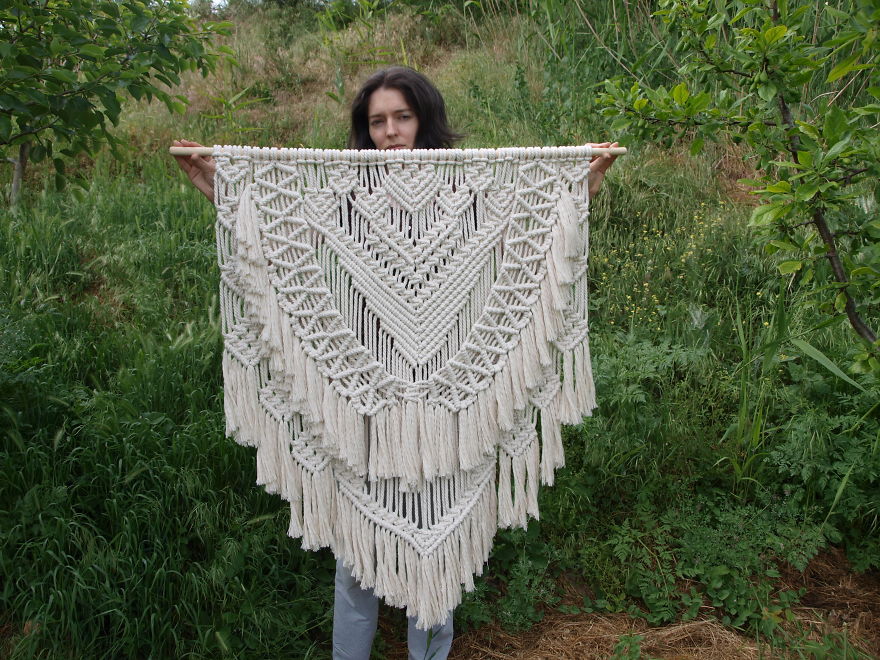 I Transformed 250 Meters Of Rope Into This Boho Wall Hanging.