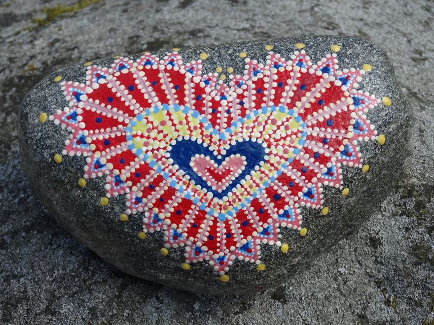 Painting These Hearts Makes Me Relaxed