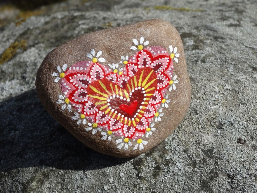 Painting These Hearts Makes Me Relaxed