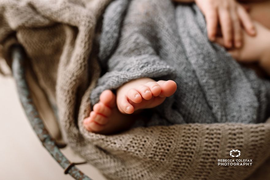 Photographer Takes Pictures Of Babies As Never Seen Before