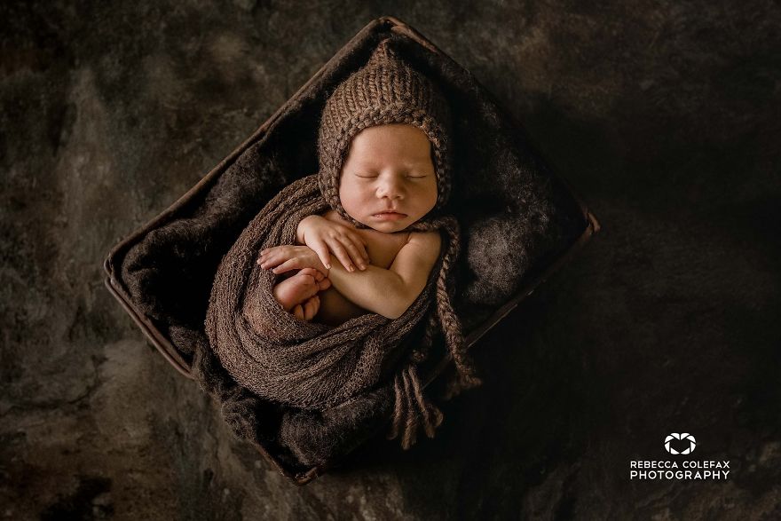 Photographer Takes Pictures Of Babies As Never Seen Before