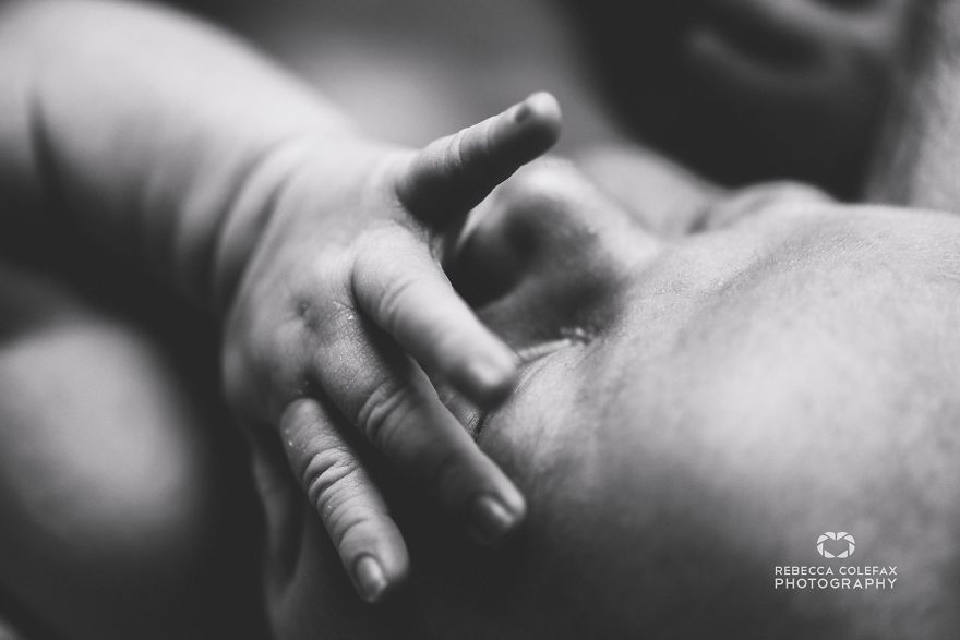 Photographer Takes Pictures Of Babies As Never Seen Before