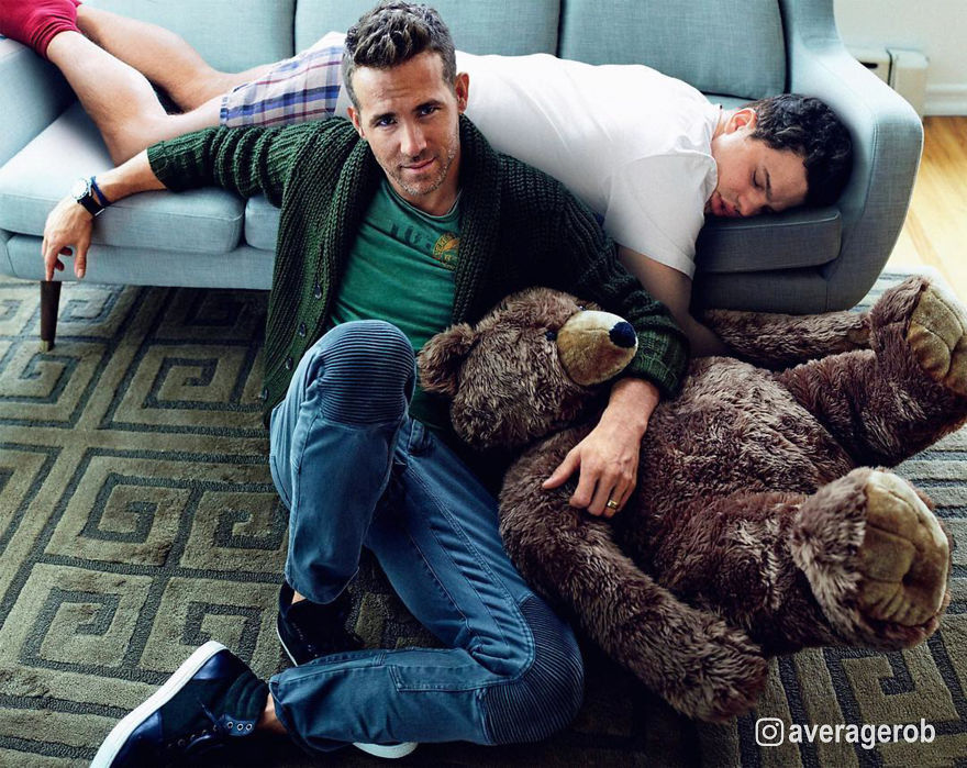 Ryan Reynolds Posing For A Memorable Picture Ryan Reynolds Posing For A Memorable Picture