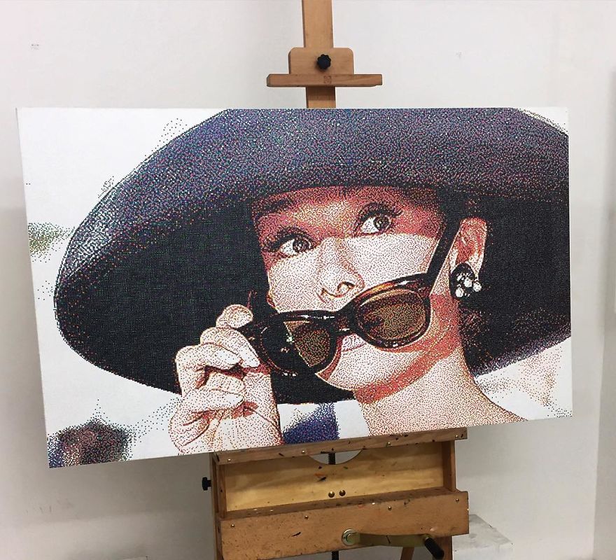 Turkish Artist Recreates Movie Scenes Using Thousands Of Small Colored Dots Turkish Artist Recreates Movie Scenes Using Thousands Of Small Colored Dots