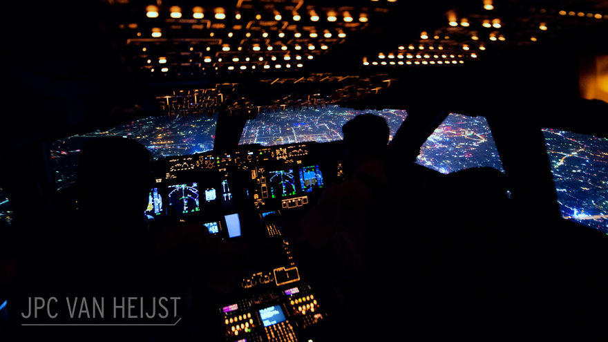 747 Pilot Takes Stunning Photos From His Cockpit, And His Pics Will Make You Want To Become A Pilot