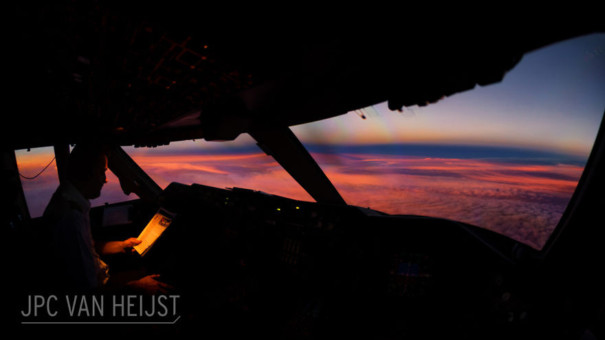 747 Pilot Takes Stunning Photos From His Cockpit, And His Pics Will Make You Want To Become A Pilot