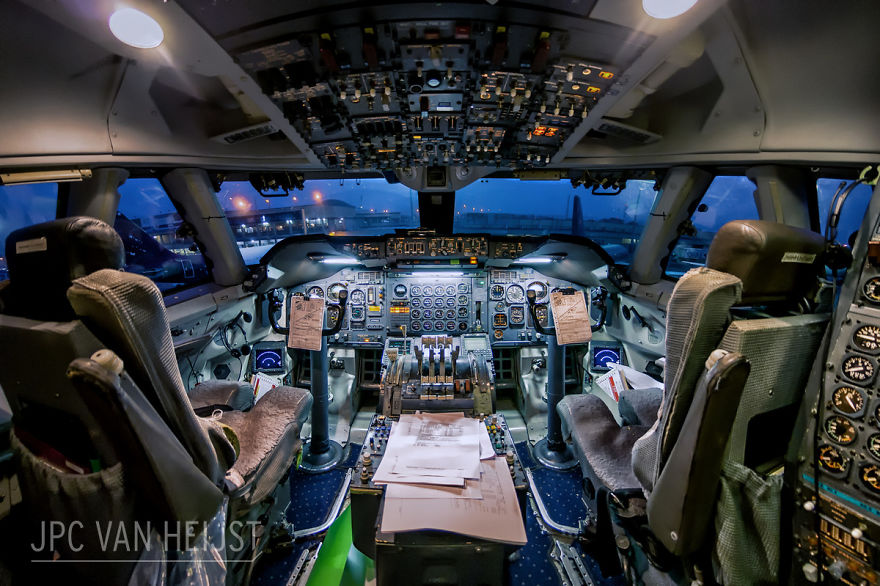 747 Pilot Takes Stunning Photos From His Cockpit, And His Pics Will Make You Want To Become A Pilot