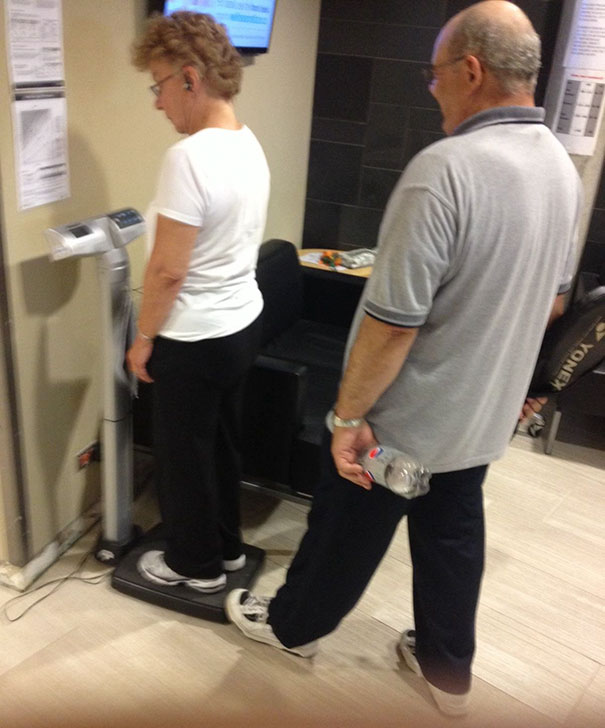 She Kept Getting On And Off The Scale Confused, And This Went On For 7 Minutes