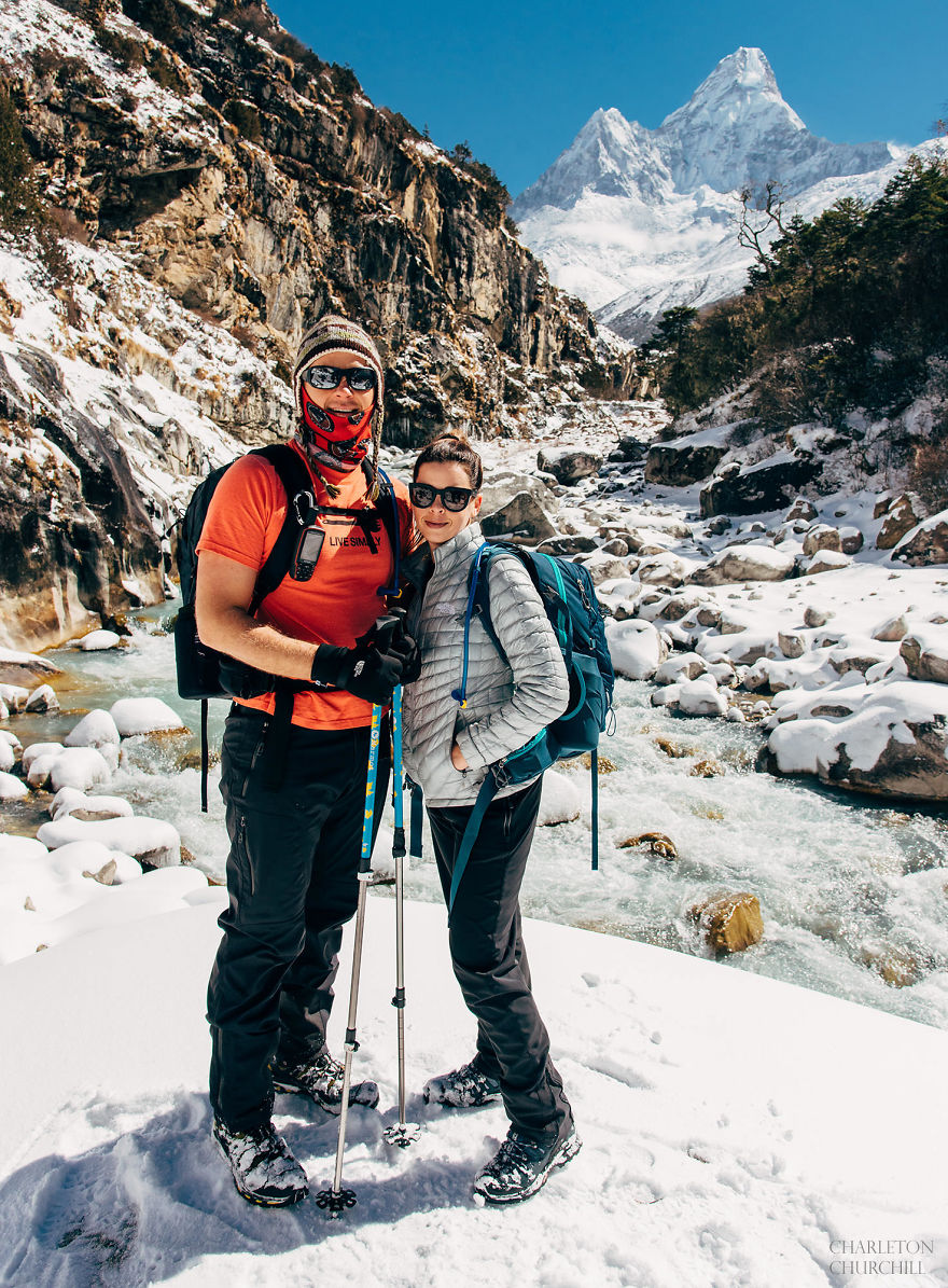 Couple Gets Married On Mount Everest After Trekking For 3 Weeks, And Their Wedding Photos Are Epic Couple Gets Married On Mount Everest After Trekking For 3 Weeks, And Their Wedding Photos Are Epic