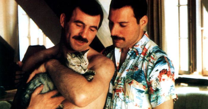 26 Rare Pics Of Freddie Mercury And His Boyfriend From 1980s Reveal The Unseen Side Of Him