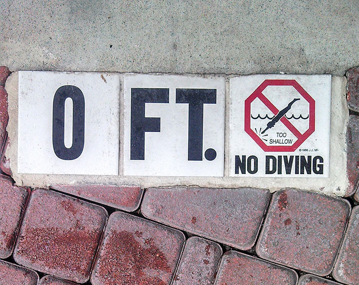 Funny-captain-obvious-signs