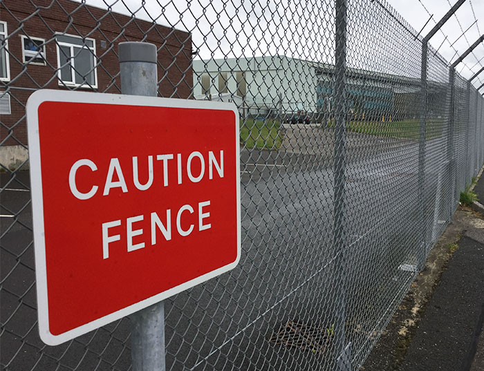 Funny-captain-obvious-signs