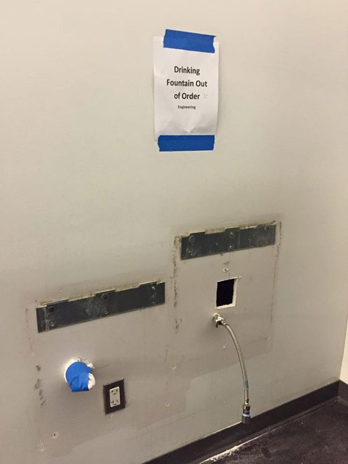 Funny-captain-obvious-signs