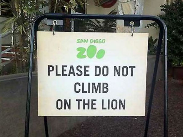 Funny Zoo Sign