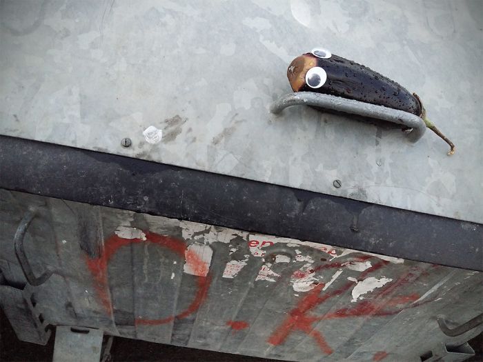 Someone In Bulgaria Is Putting Googly Eyes On Broken Street Objects, And It's Even Better Than Fixing Things