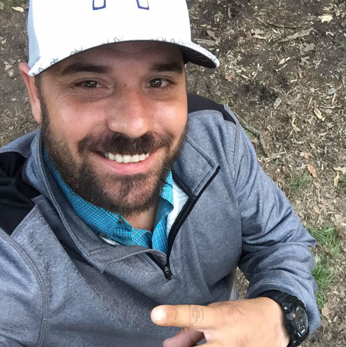 guy-caught-cheating-girlfriend-selfies-1 guy-caught-cheating-girlfriend-selfies-1