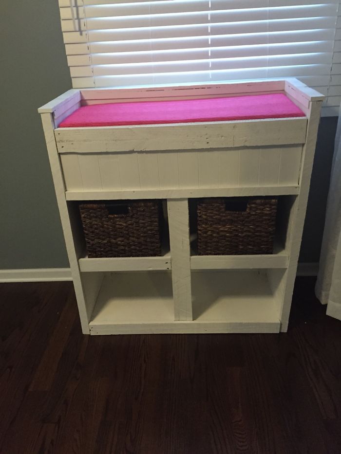Pallet Wood Changing Table