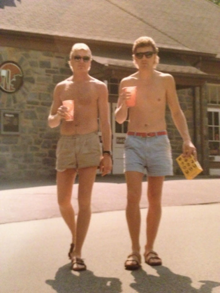 1970s Pics Of Men's Shorts Show A Forgotten Fashion Trend That Made Men Cool