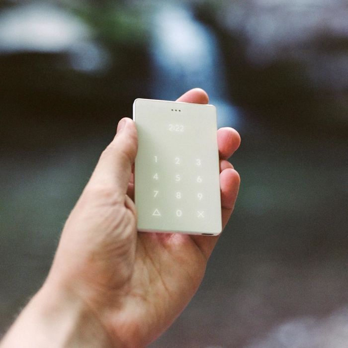 Anti-Smartphone: The World's Most Minimalist Phone Designed To Be Used As Little As Possible