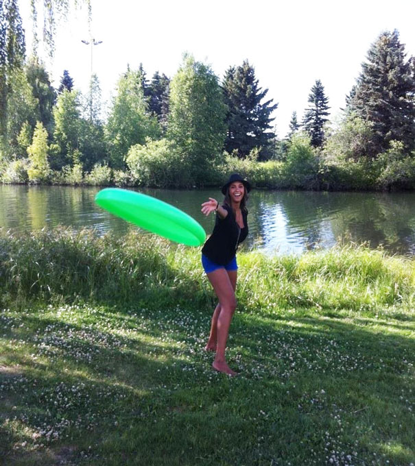 In Less Than A Second This Frisbee Will Hit Me Right In The Face