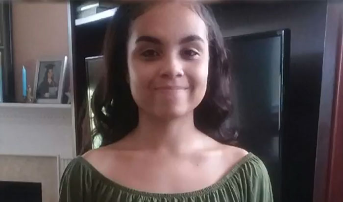 Esta estudiante de honor fue suspendida, expulsada de su graduación y casi arrestada por llevar esta camiseta