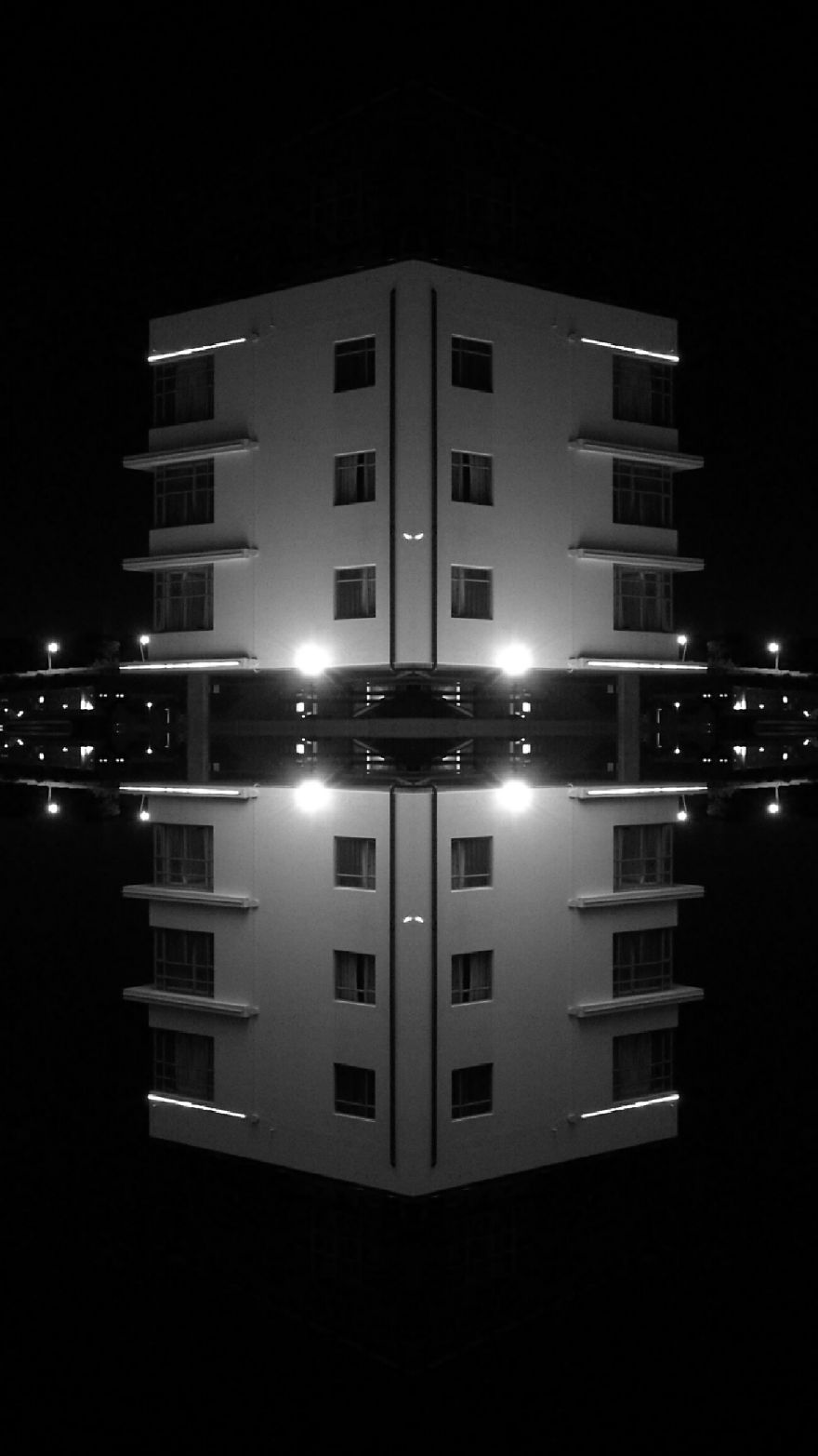 I Travel Across South Africa For Business And Enjoy Shooting And Editing Surreal-Symmetric Cell-Phonography I Travel Across South Africa For Business And Enjoy Shooting And Editing Surreal-Symmetric Cell-Phonography