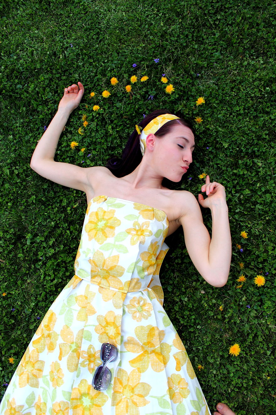 I Turned My Grandma's Kitchen Wallpaper Into A Spring Dress To Preserve Priceless Childhood Memories