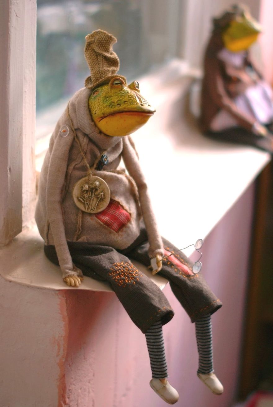 These Fab Papier-Mache Frogs Would Fairy-Tale Any Room These Fab Papier-Mache Frogs Would Fairy-Tale Any Room