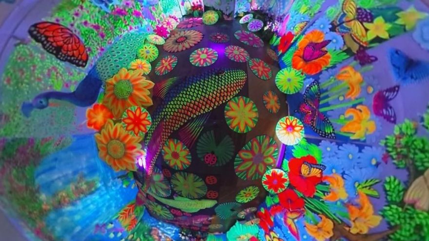 I Create Mind-Blowing 3d Blacklight Art Installations I Create Mind-Blowing 3d Blacklight Art Installations