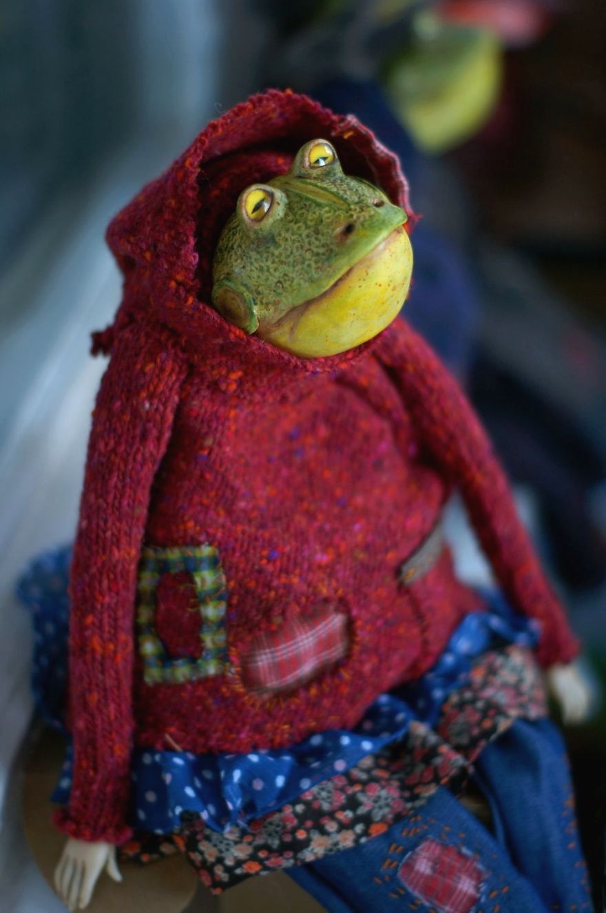 These Fab Papier-Mache Frogs Would Fairy-Tale Any Room These Fab Papier-Mache Frogs Would Fairy-Tale Any Room