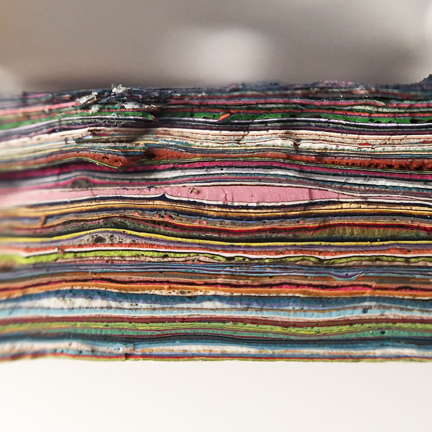 Someone Peeled Off 30 Years Of Graffiti, And Here's What They Found Underneath Someone Peeled Off 30 Years Of Graffiti, And Here's What They Found Underneath