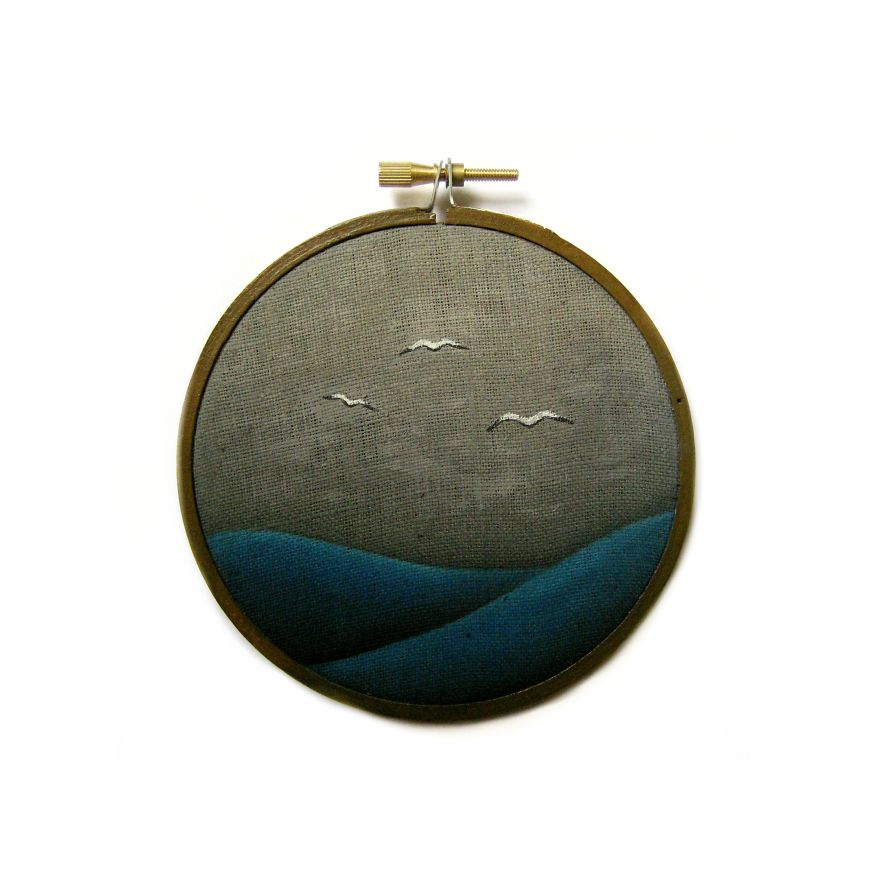 I Paint Tiny Portals Into My Dreamland