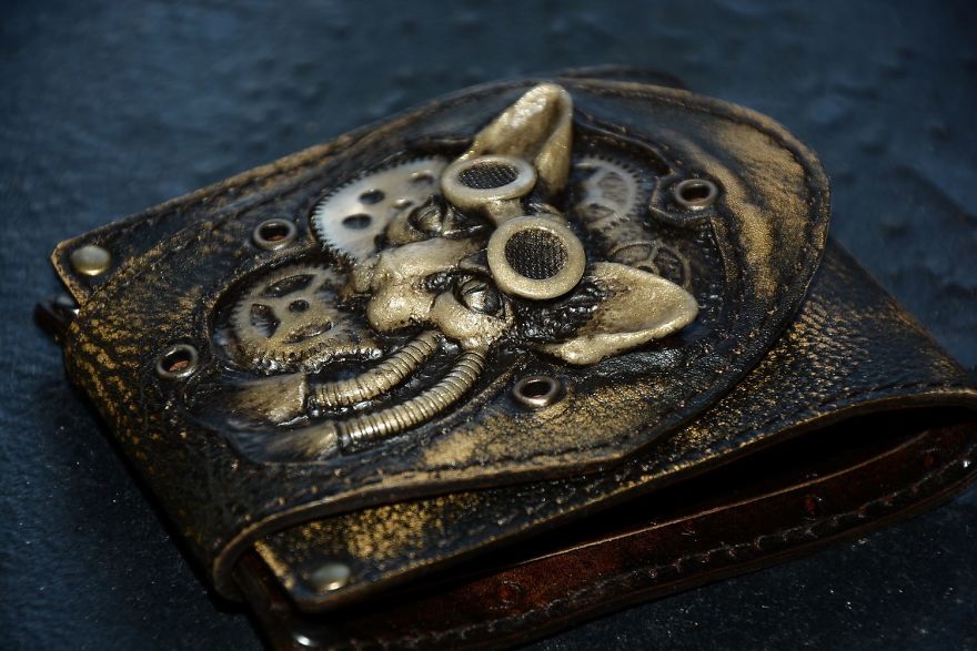 10+ Frightening Leather Watches, Iphone Covers And Other Handmade Accessories You’ll Be Marveled With