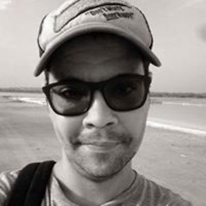 vampireasarothawakes avatar