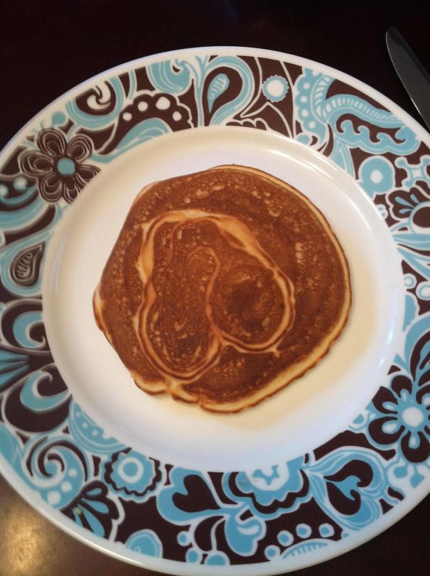 Tried To Put A Heart In My Husband's Pancake. Made A Ballsack Instead
